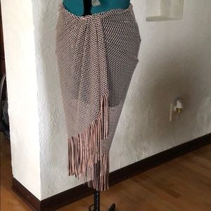 Tassel side slit skirt